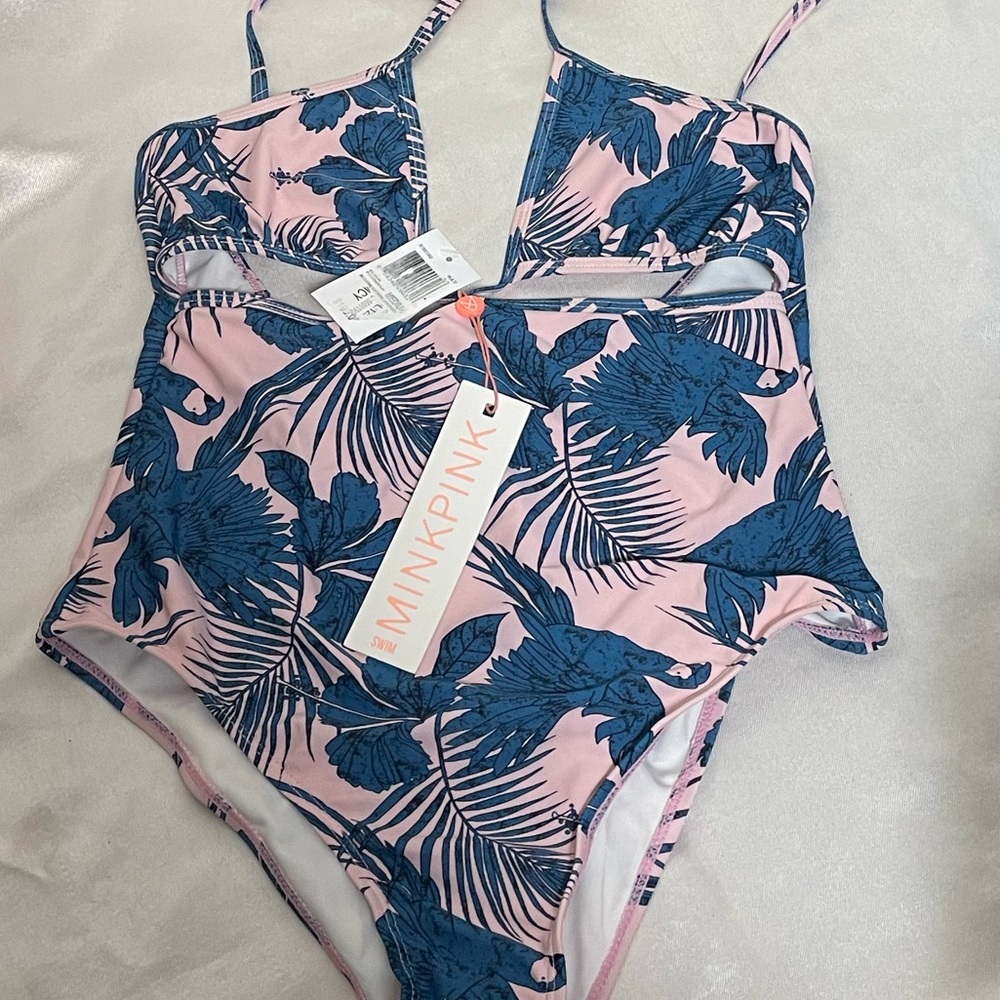 NEW Minkpink hibiscus island one piece M swimsuit womens - Picture 3 of 7